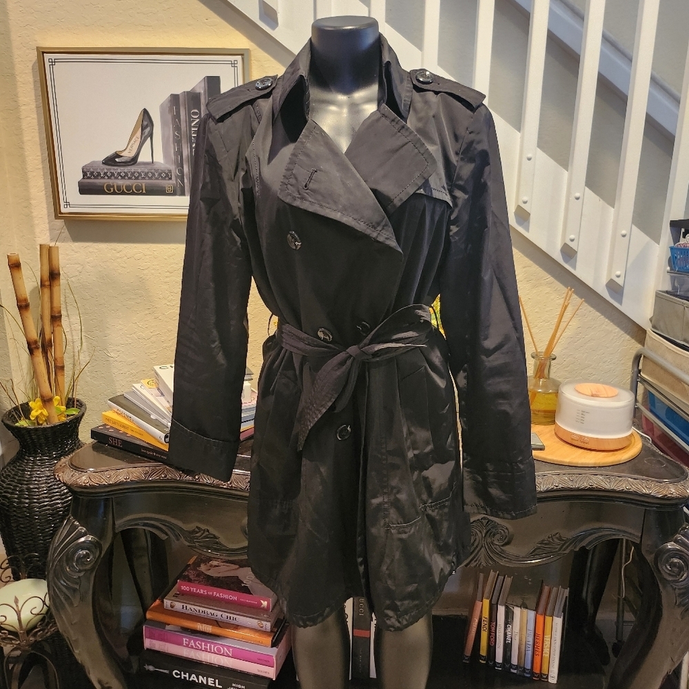 Vince Camuto trench coat size XL